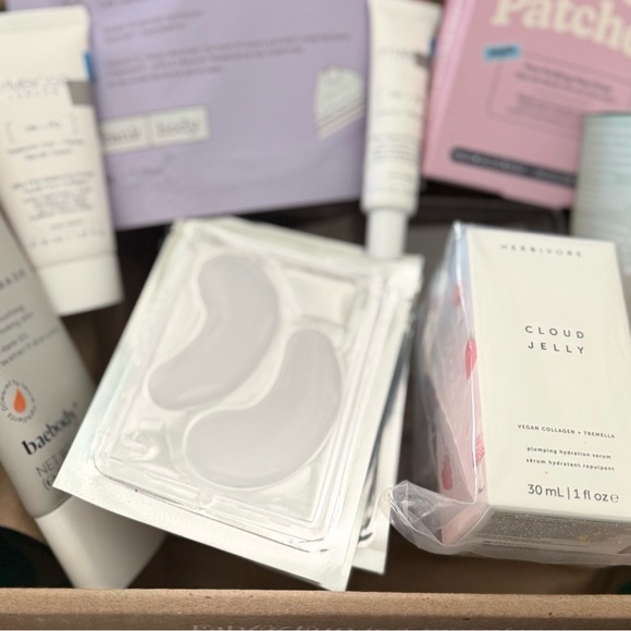 New Skin and Body Beauty Set Herbivore Blume Bundle $300+ - Picture 3 of 5